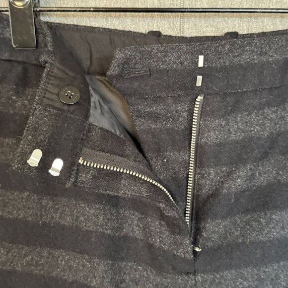 Gap Wool Blend Black Gray Stripe High Rise Wide Leg Tailored Shorts Size 12 Tall - Picture 3 of 13